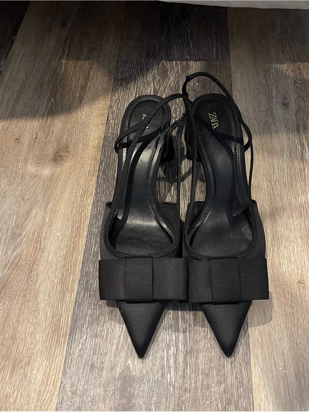 Zara Black Pointed Slingback Heels with Bow Accent